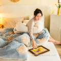 In sherpa quilted duvet comforter cho giường